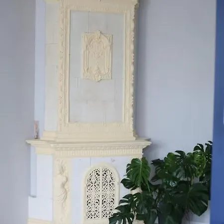 Apartment Authentic And Spacious Flat In