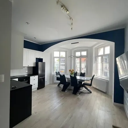 Apartment Authentic And Spacious Flat In *